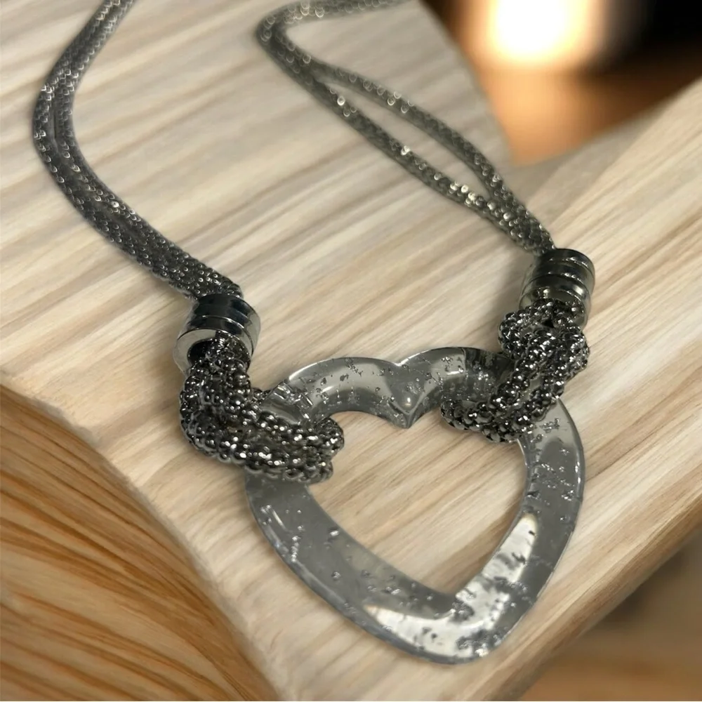 Paparazzi Sparkling Clear Acrylic Heart Pendant Necklace w/Silver Chain, NWT